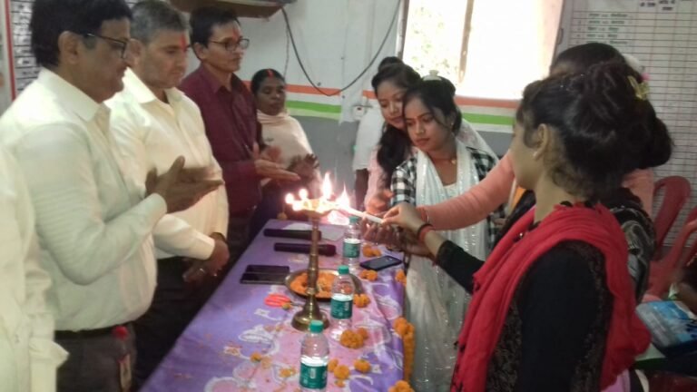 Lamp lighting at a Foundation event