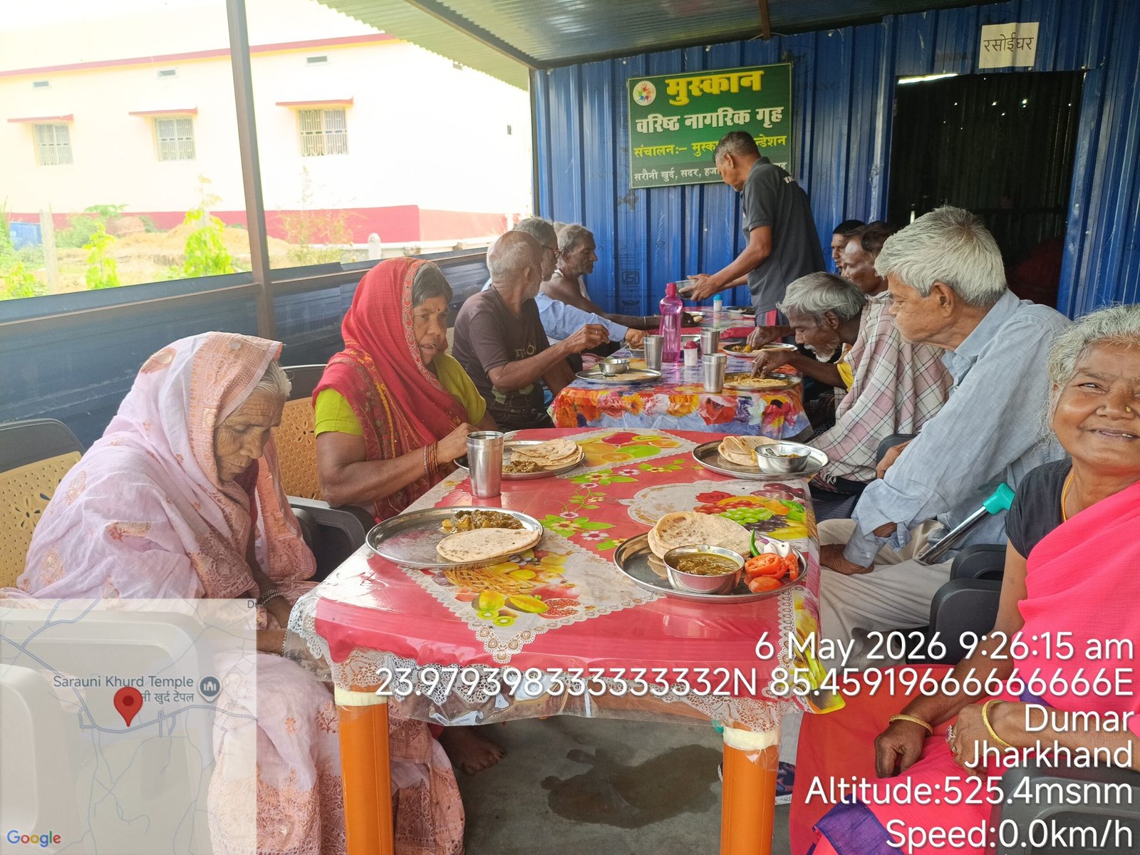 Meal time at the Muskan Foundation Senior Citizen Home